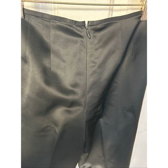 Tahari slik like dress pants with a cut in the back insulated size 0-2 see measu - Picture 4 of 7